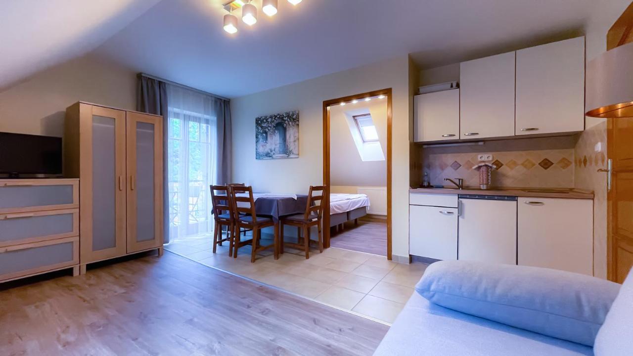 Ozkut Apartmanhaz Olmod Exterior photo