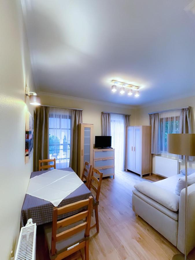 Ozkut Apartmanhaz Olmod Exterior photo