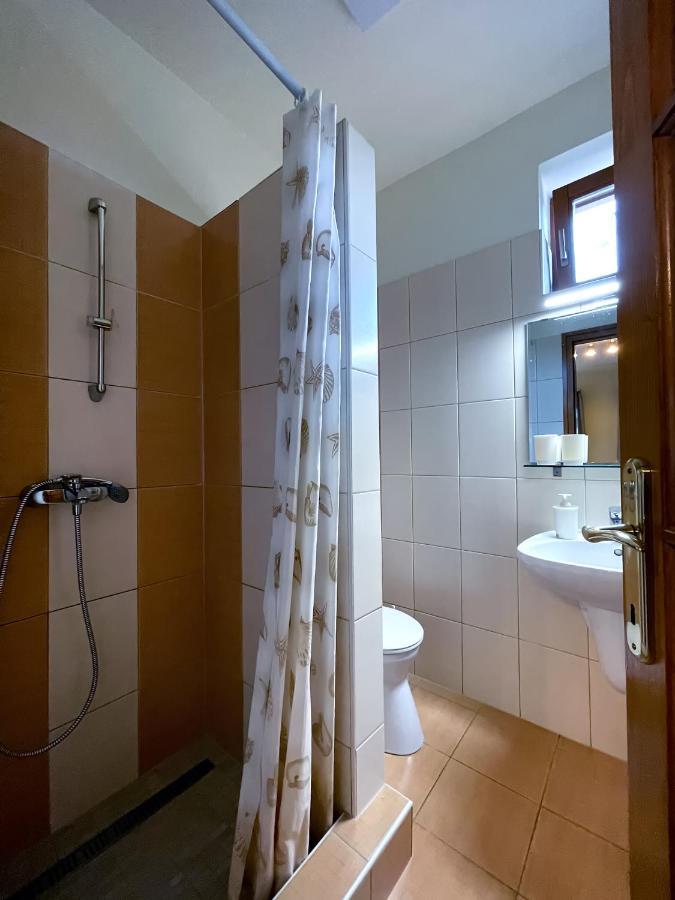 Ozkut Apartmanhaz Olmod Exterior photo