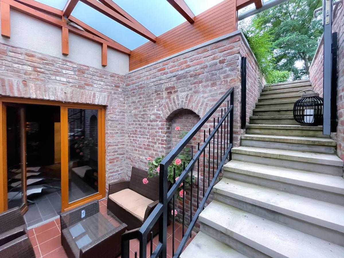 Ozkut Apartmanhaz Olmod Exterior photo