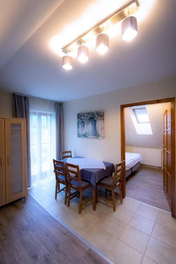Ozkut Apartmanhaz Olmod Exterior photo