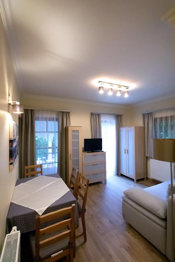 Ozkut Apartmanhaz Olmod Exterior photo